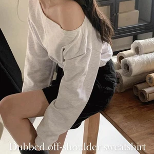 더브 오프숄더 맨투맨